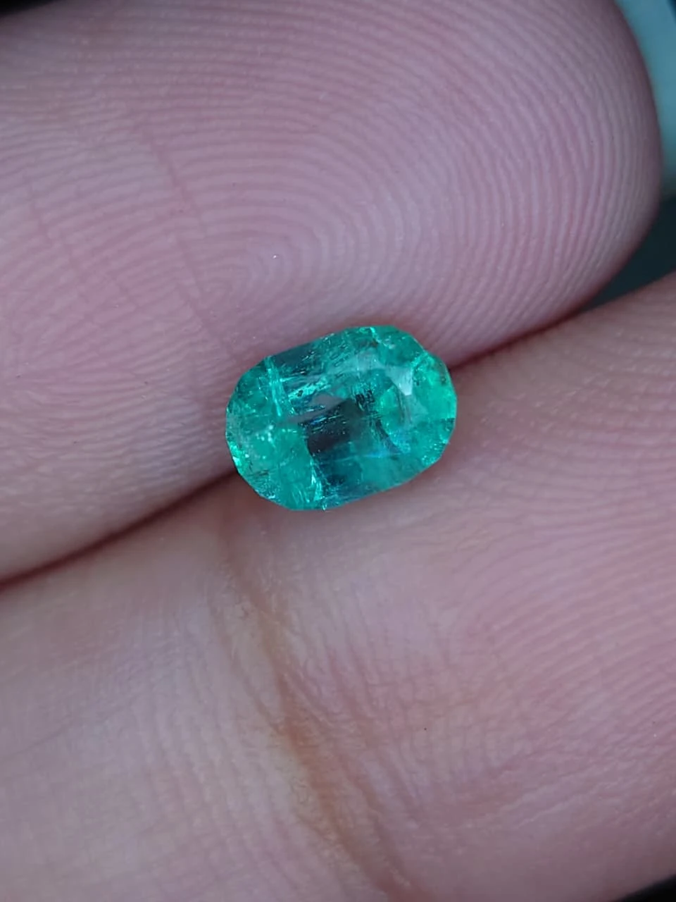 0.6ct Natural Oval Faceted Panjsher Emerald from Afghanistan — view 2